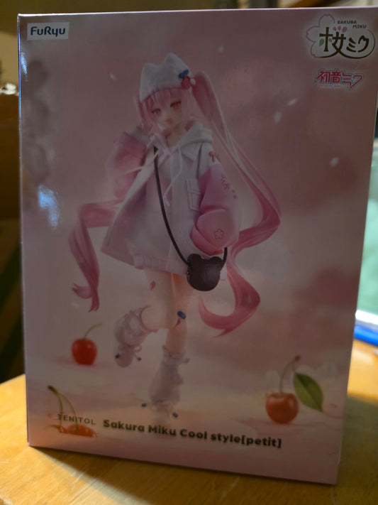 Figure- Hatsune Miku